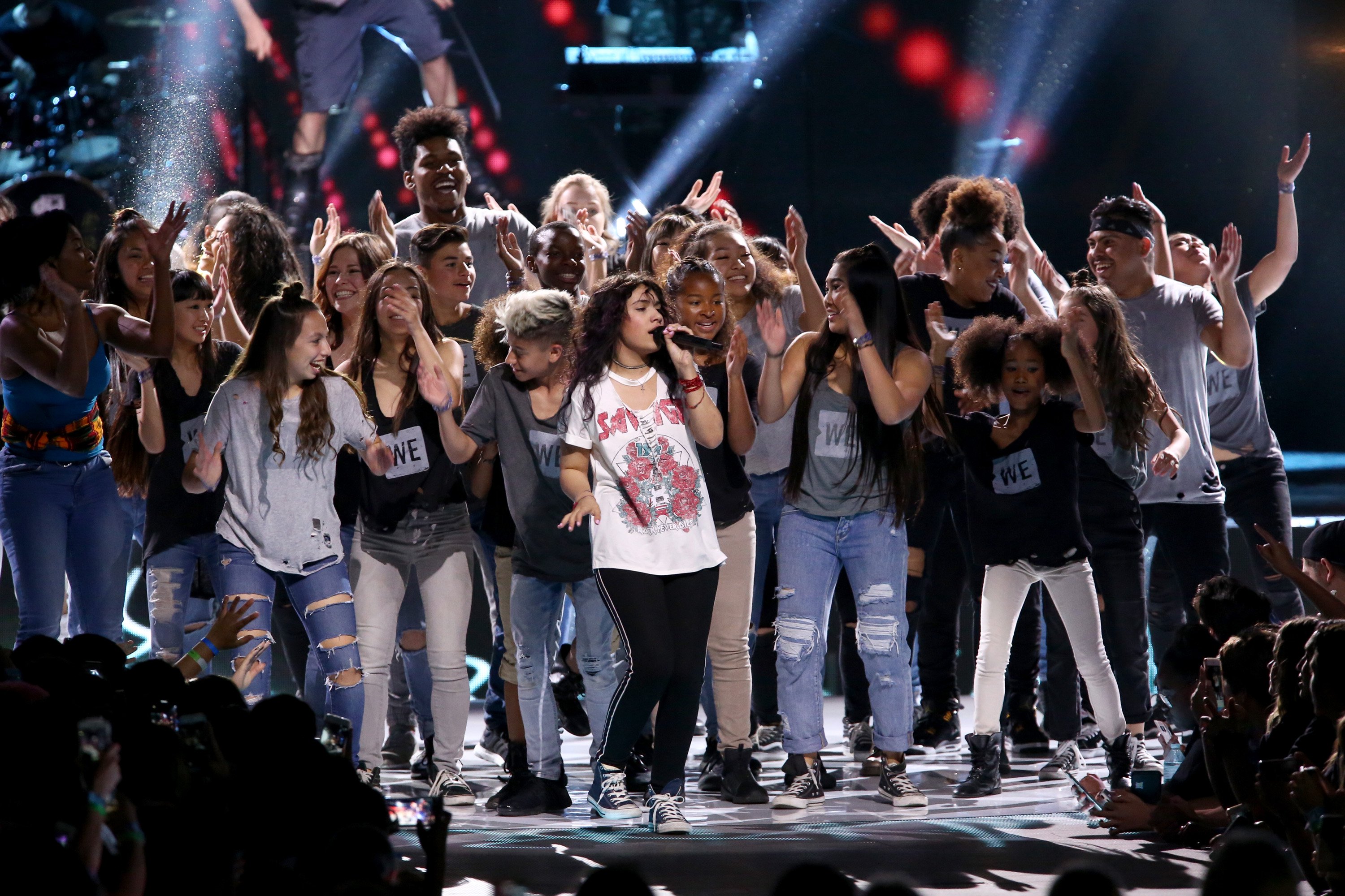 Video: Alessia Cara Sings With Stomp