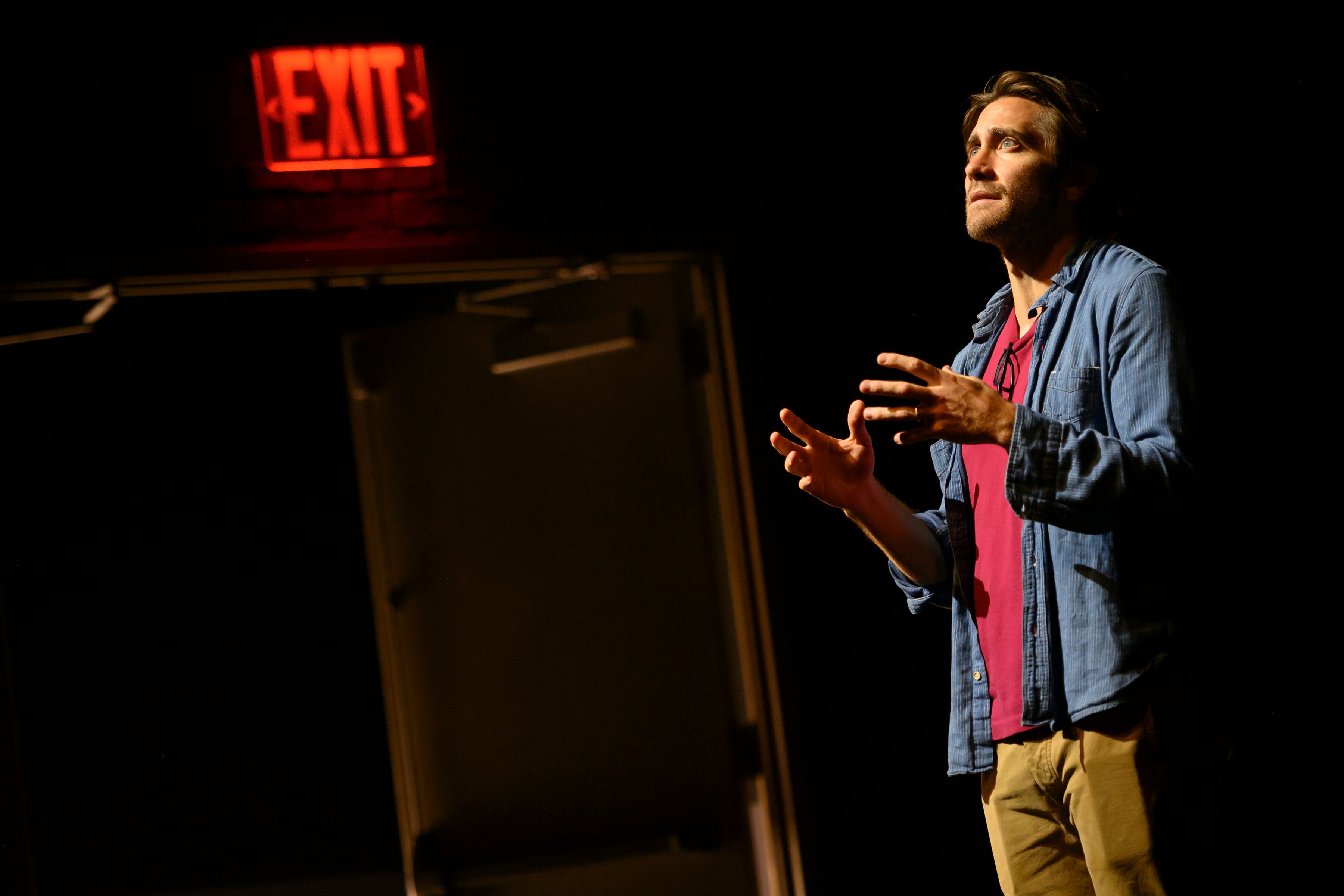 Video: Jake Gyllenhaal And Tom Sturridge Bring Sea Wall / A Life To Broadway
