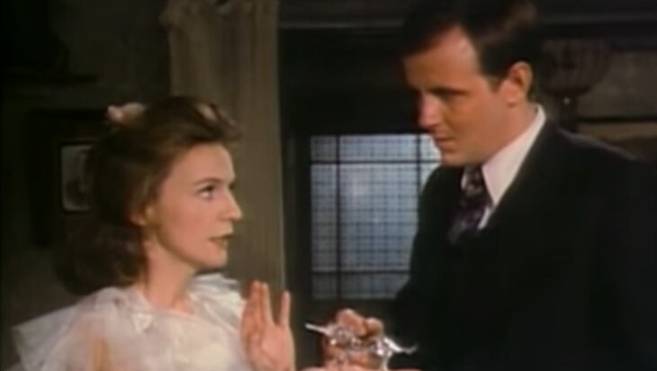 Video: Top 10 Things To Know About The Glass Menagerie