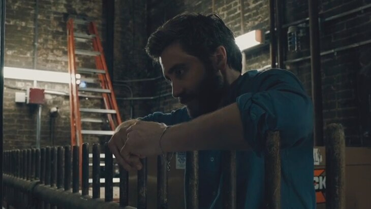 Video: Jake Gyllenhaal Sings From Sunday