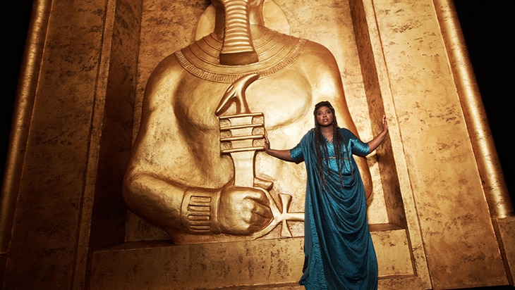 Video: Audiences Love Aida at the Met Opera